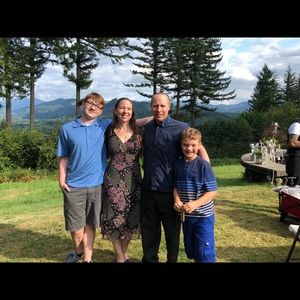 Meet your Posher, Carrie